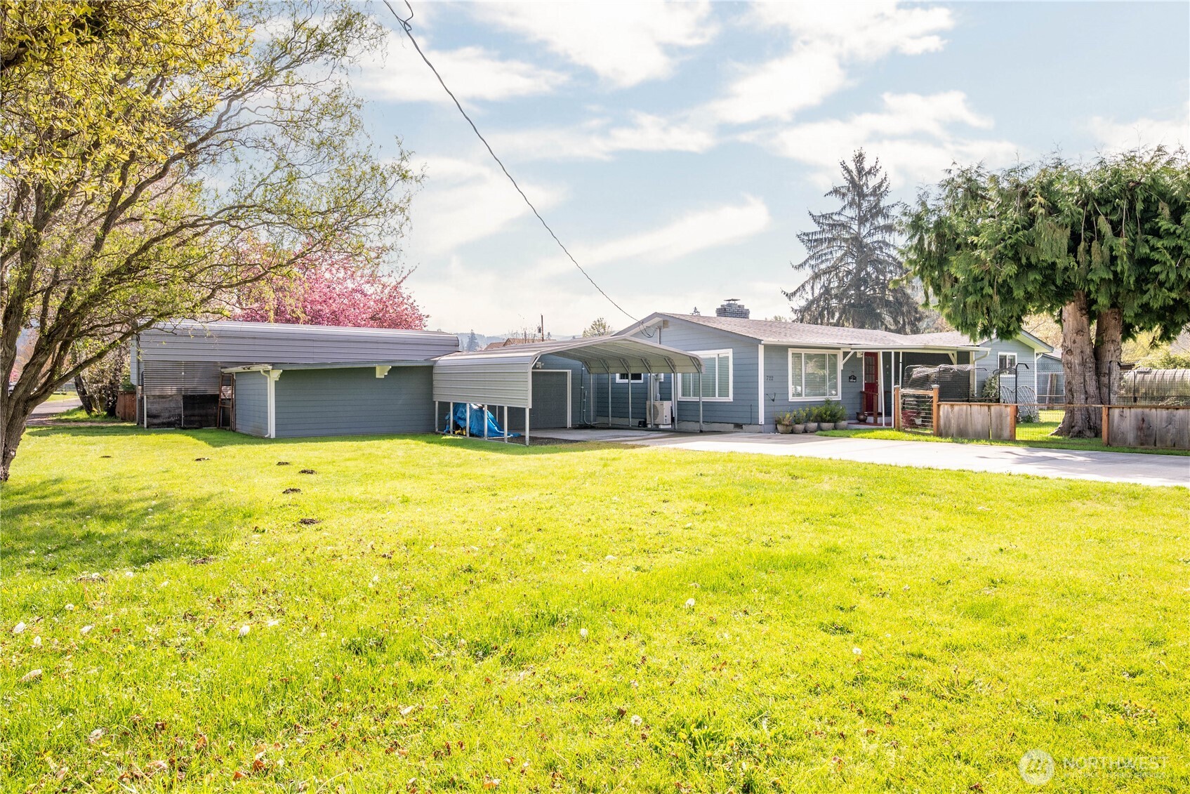 722 SW 2nd Avenue , Castle Rock, WA 98611