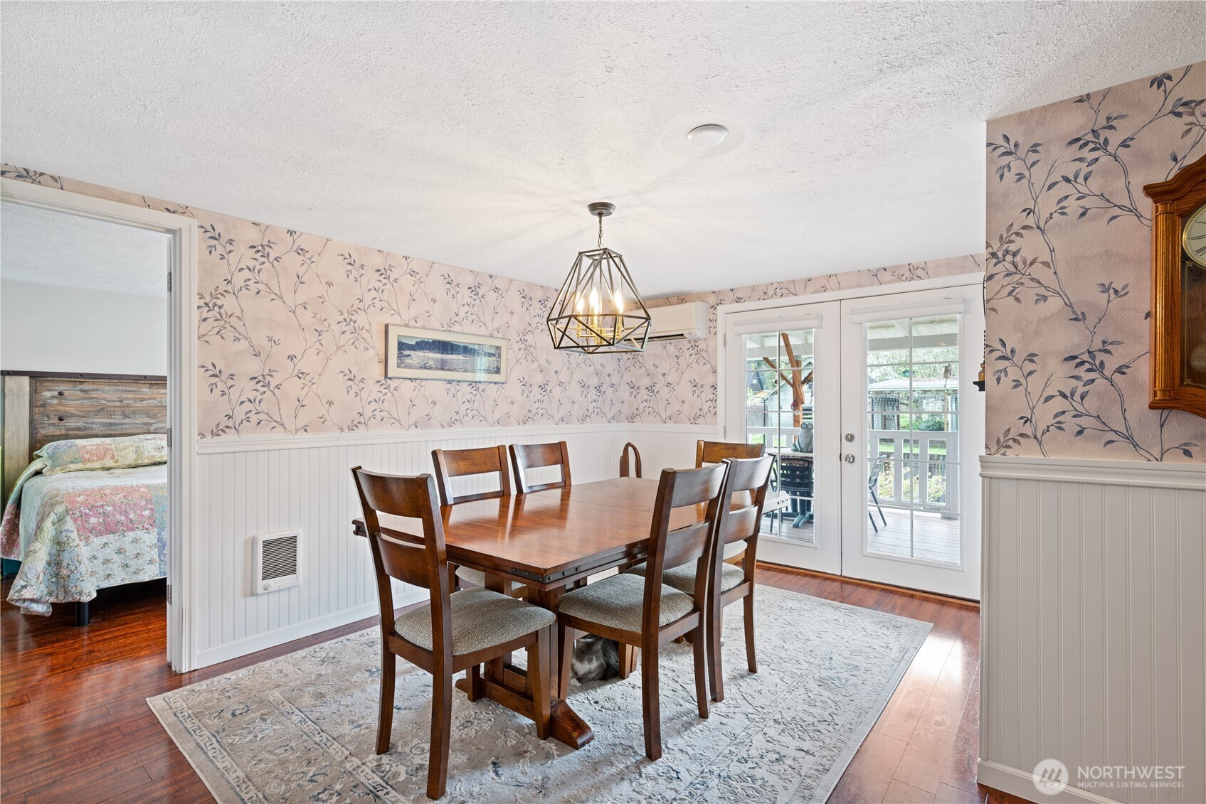722 SW 2nd Avenue , Castle Rock, WA 98611