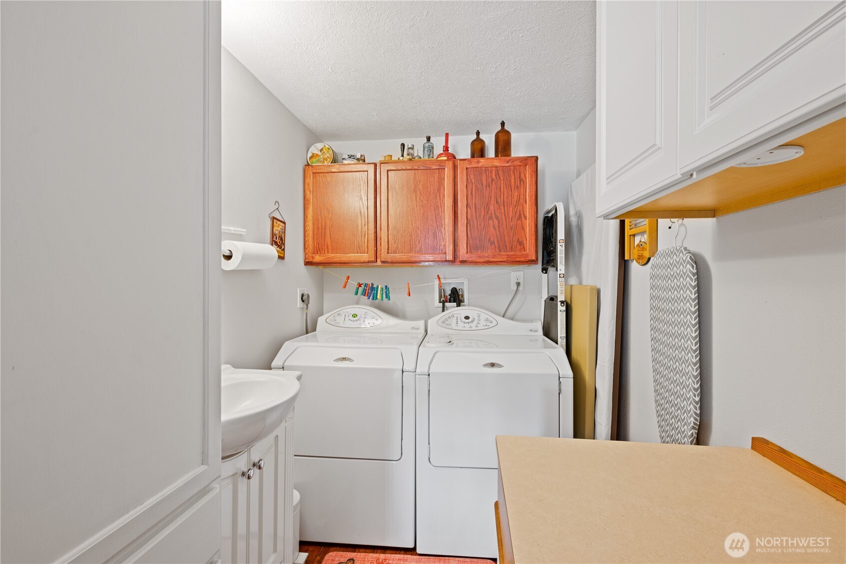 722 SW 2nd Avenue , Castle Rock, WA 98611