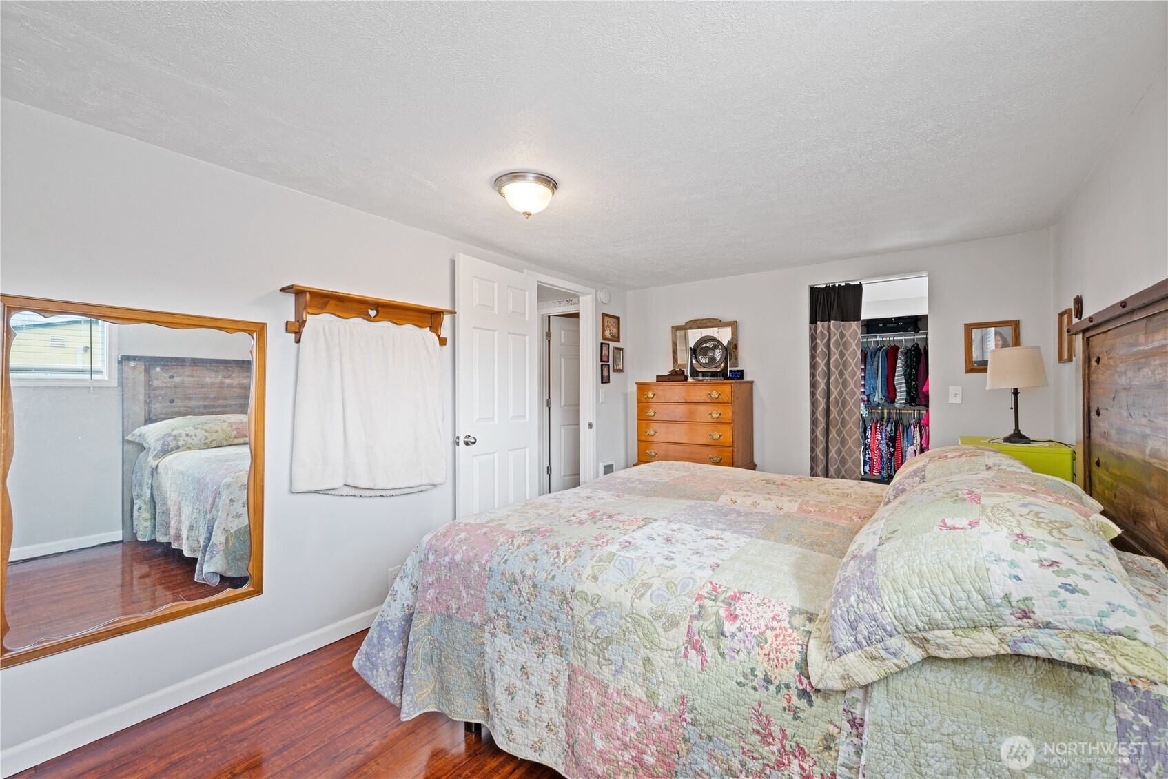 722 SW 2nd Avenue , Castle Rock, WA 98611