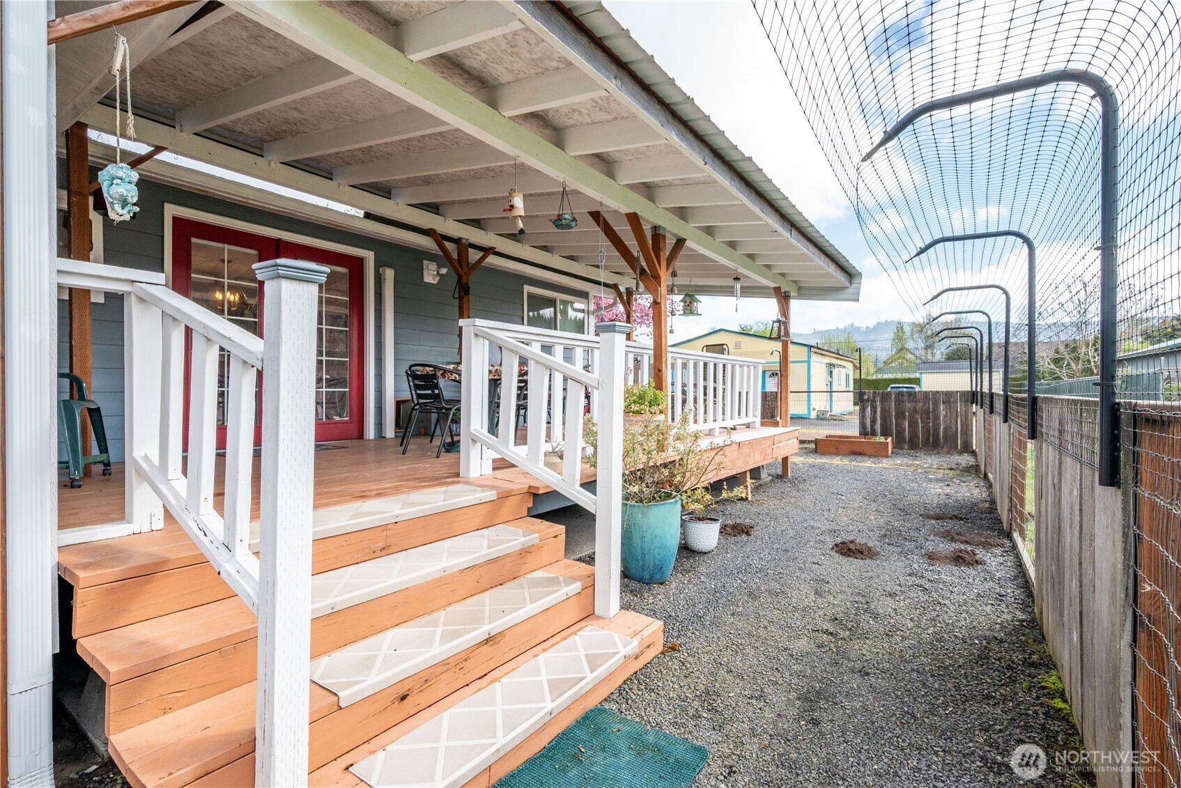722 SW 2nd Avenue , Castle Rock, WA 98611