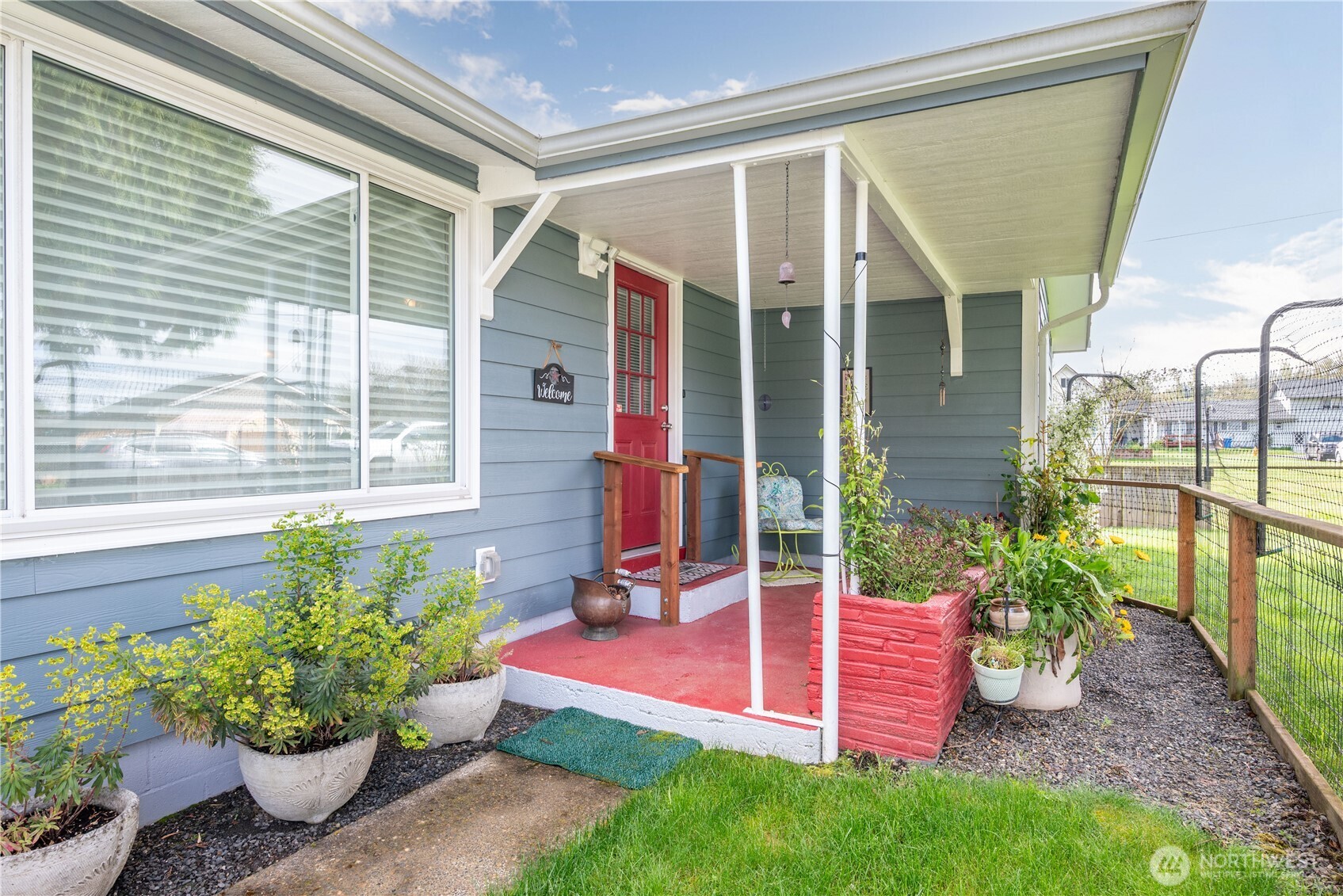 722 SW 2nd Avenue , Castle Rock, WA 98611