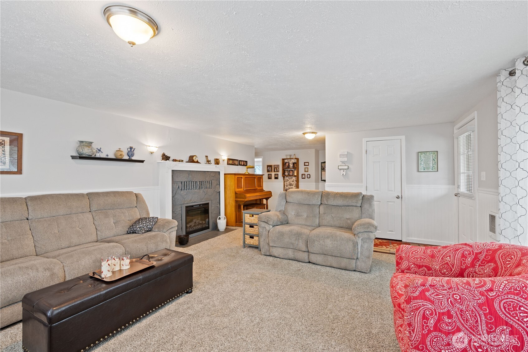 722 SW 2nd Avenue , Castle Rock, WA 98611