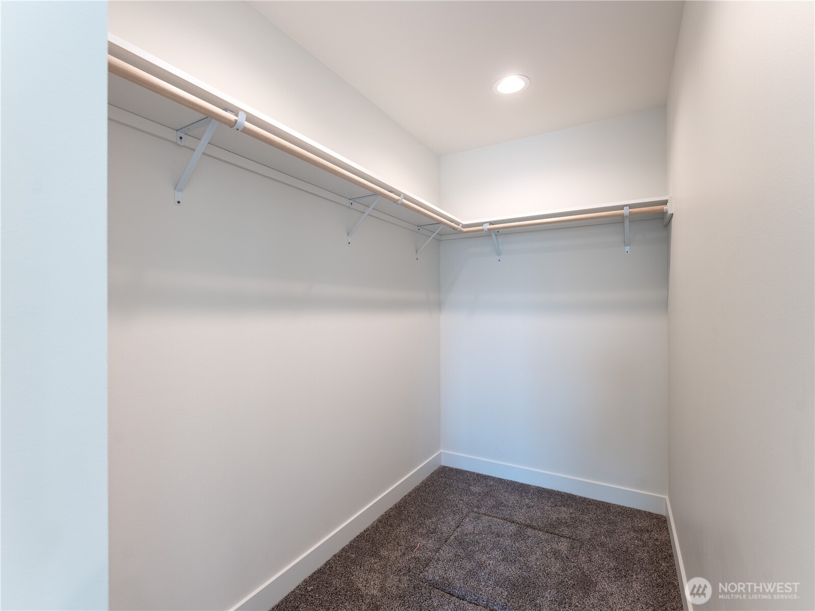2480 Noah Street SE, East Wenatchee, WA 98802