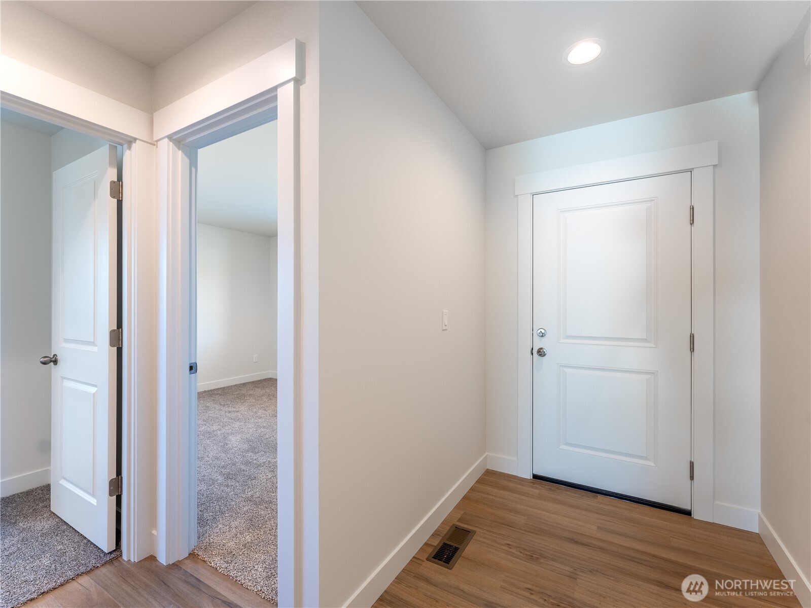 2480 Noah Street SE, East Wenatchee, WA 98802