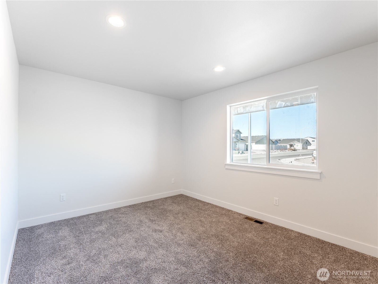 2480 Noah Street SE, East Wenatchee, WA 98802