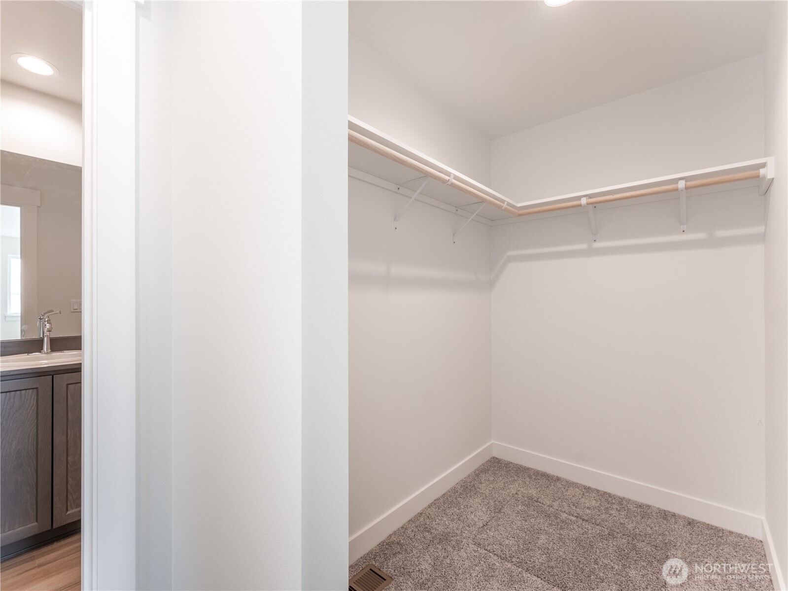 2484 Noah Street SE, East Wenatchee, WA 98802