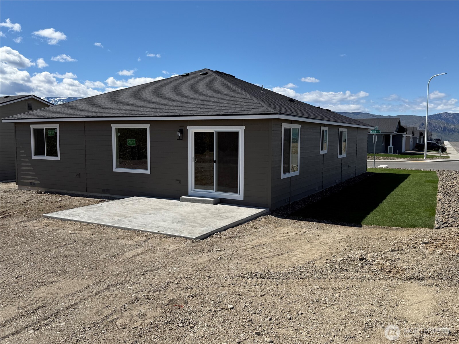 2484 Noah Street SE, East Wenatchee, WA 98802