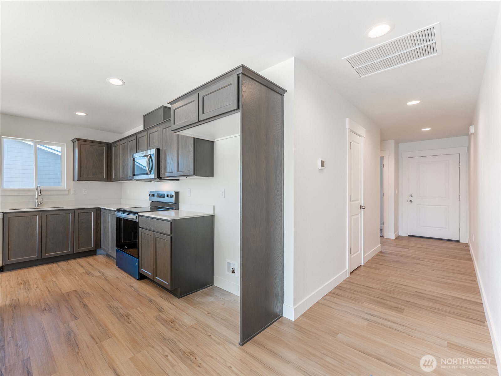 2484 Noah Street SE, East Wenatchee, WA 98802