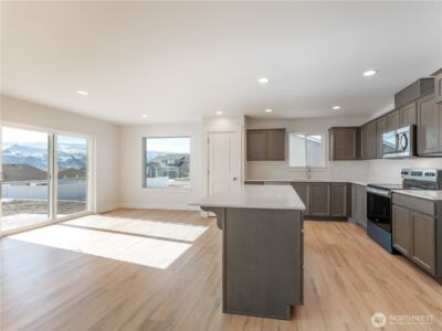 2484 Noah Street SE, East Wenatchee, WA 98802 - Photo 9