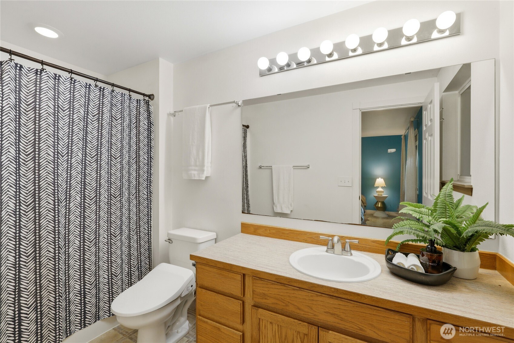 24382 Catamount Lane NW, Poulsbo, WA 98370