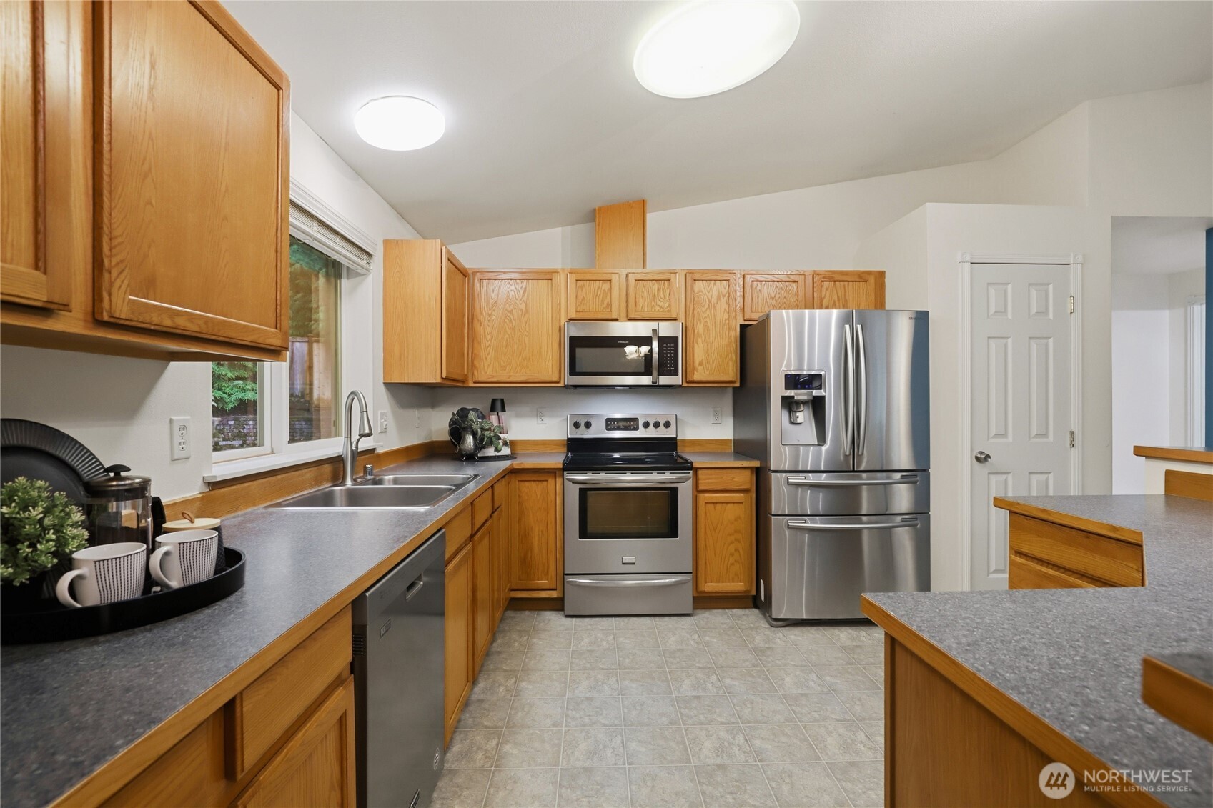 24382 Catamount Lane NW, Poulsbo, WA 98370