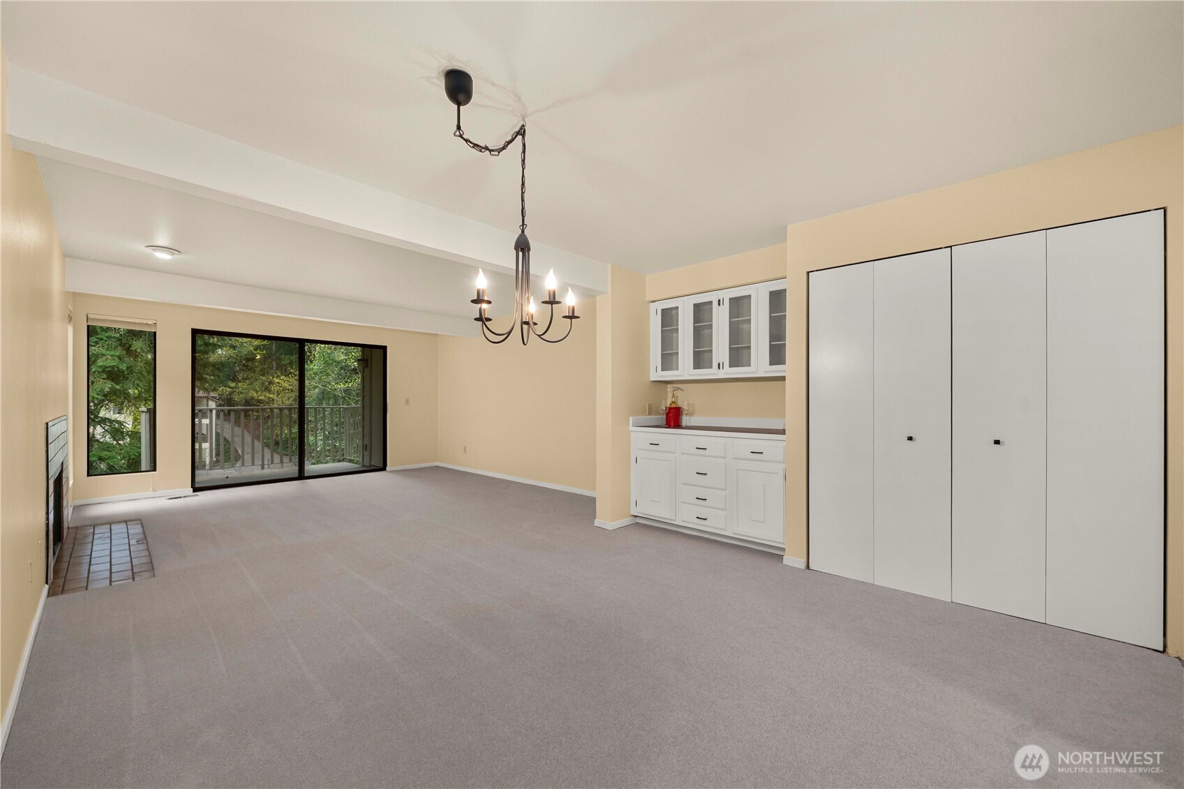3911 108th Avenue NE #B203, Bellevue, WA 98004