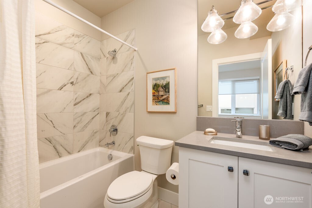 5317 80th Place SW #1, Mukilteo, WA 98275