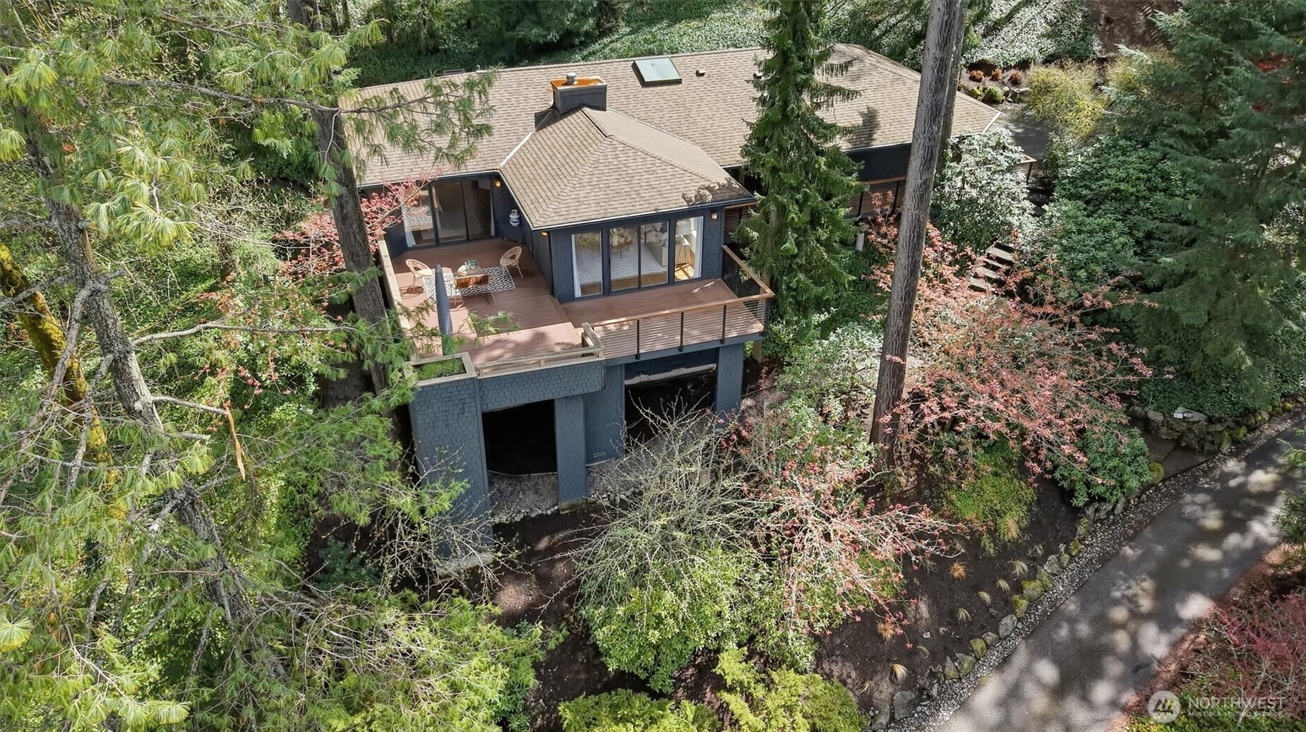 14317 SE 49th Street , Bellevue, WA 98006