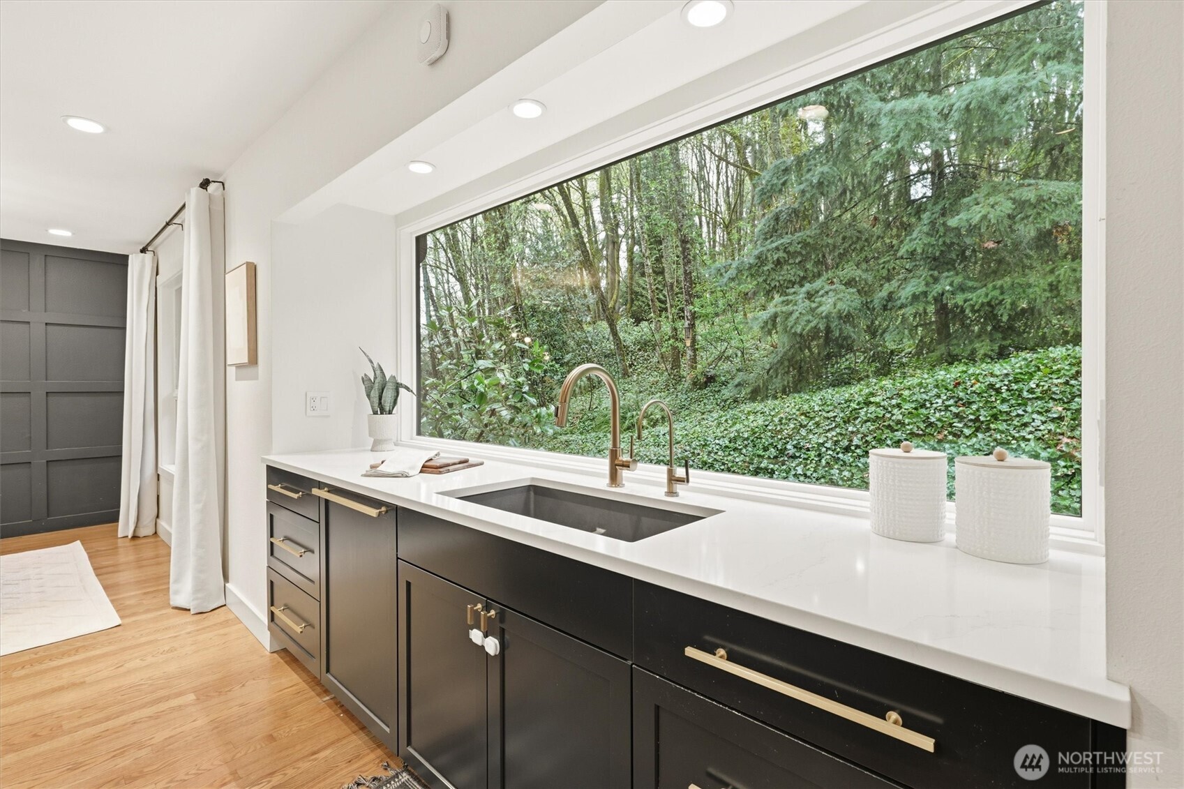 14317 SE 49th Street , Bellevue, WA 98006