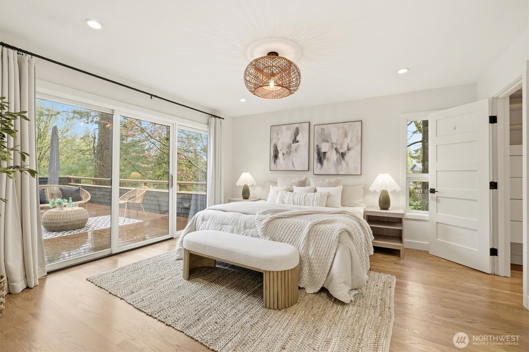 14317 SE 49th Street , Bellevue, WA 98006