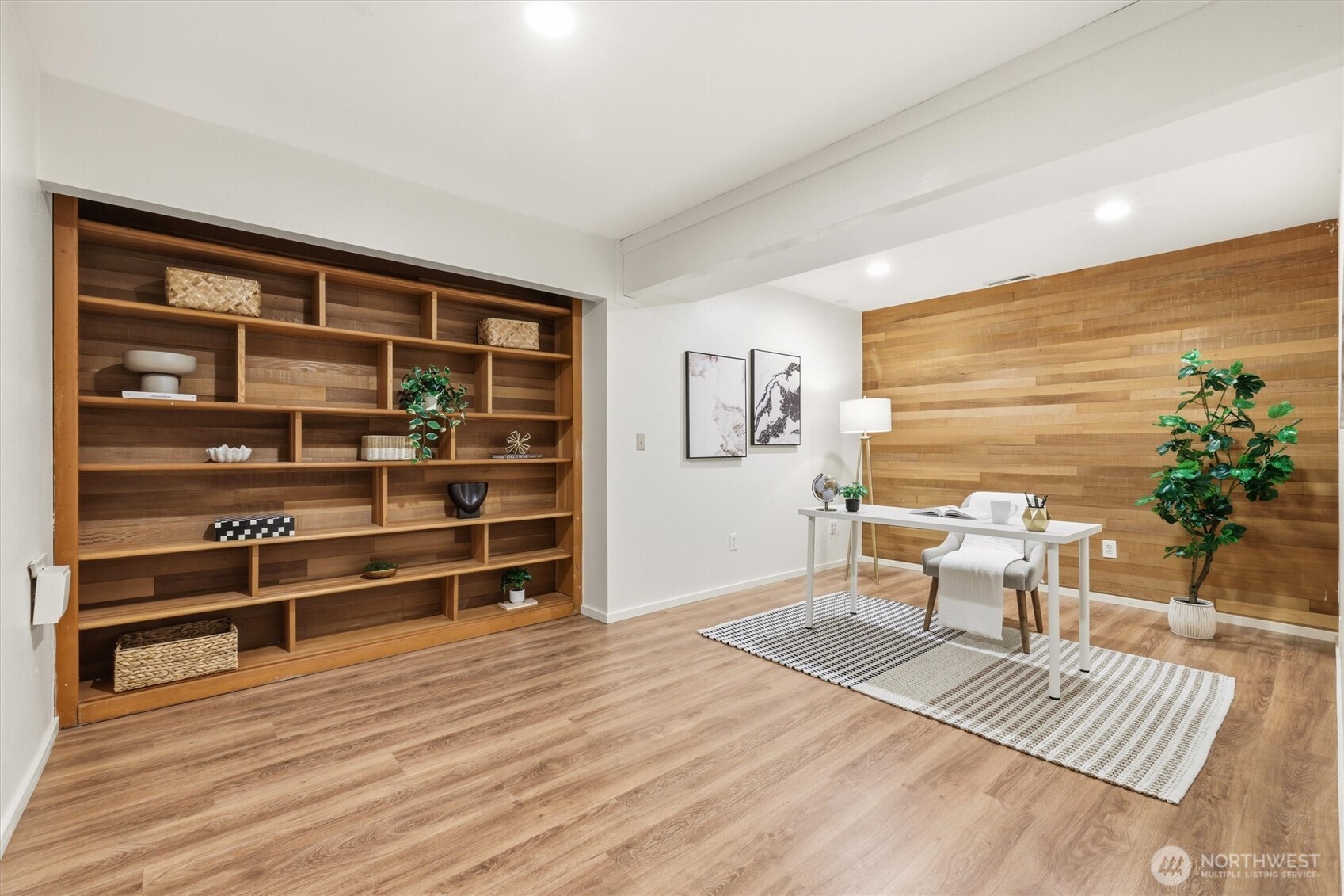 14317 SE 49th Street , Bellevue, WA 98006