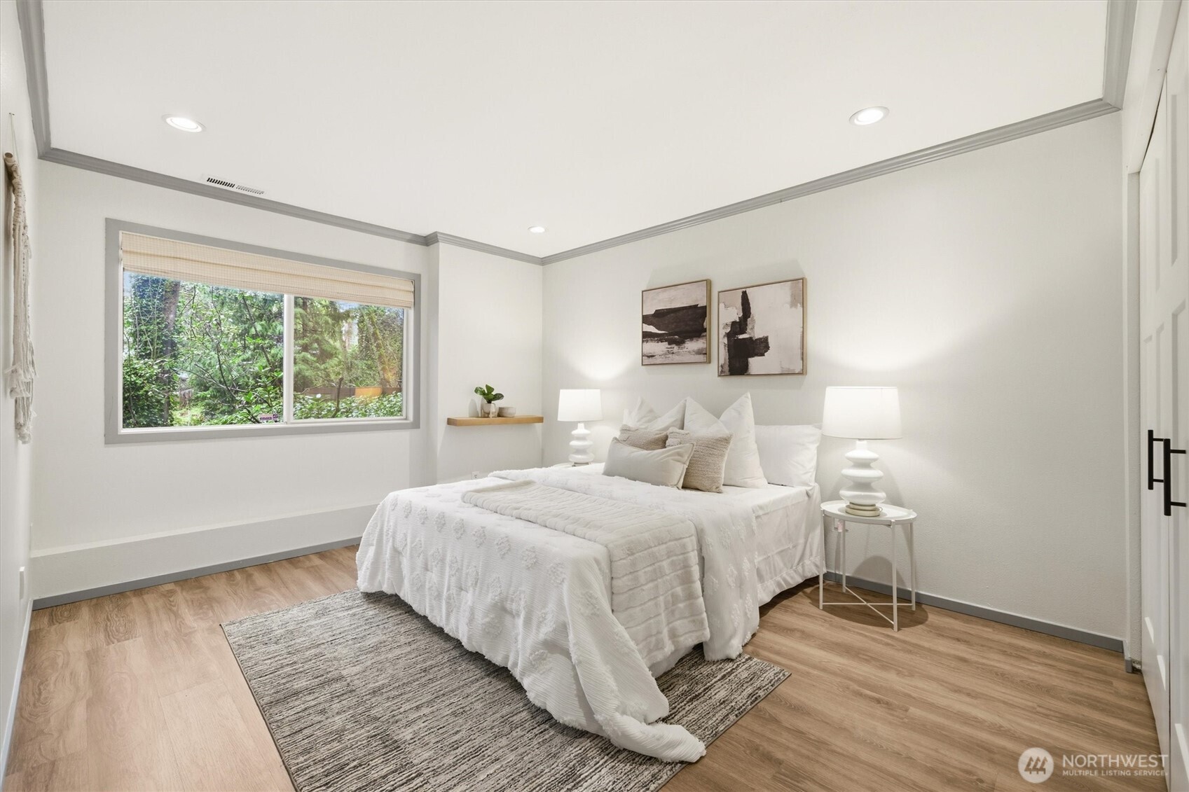 14317 SE 49th Street , Bellevue, WA 98006