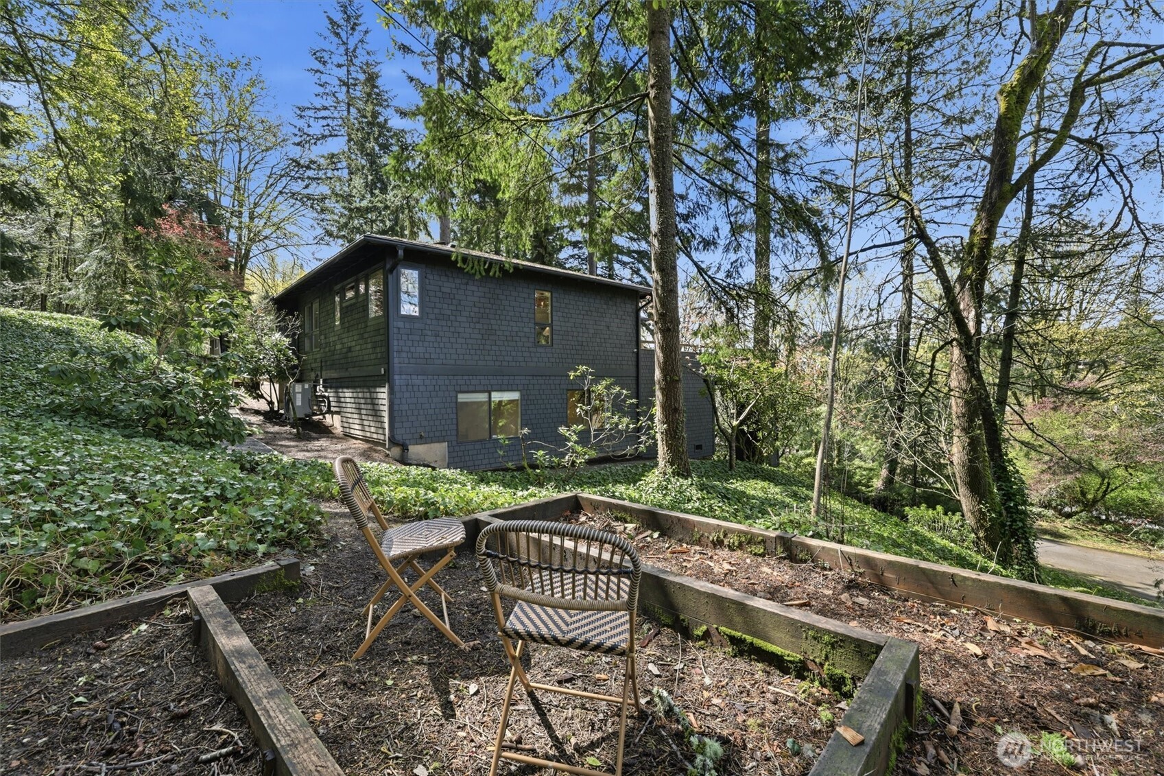 14317 SE 49th Street , Bellevue, WA 98006