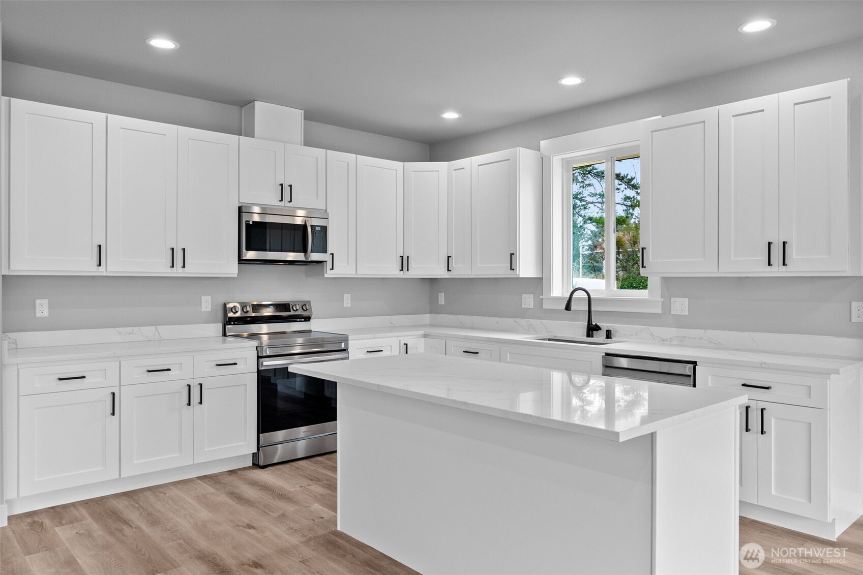 738 Gadwell Court SE, Ocean Shores, WA 98569