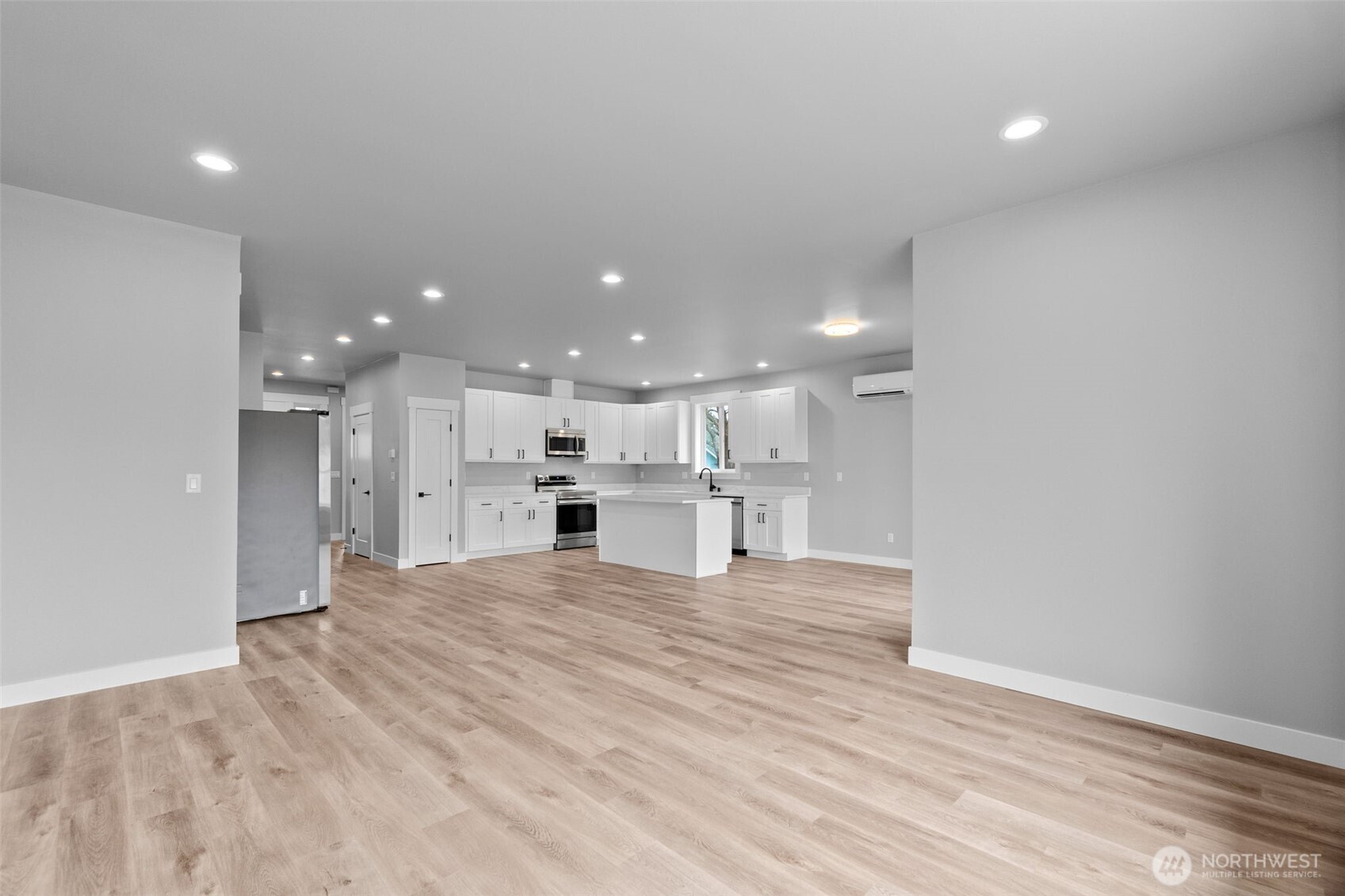 738 Gadwell Court SE, Ocean Shores, WA 98569