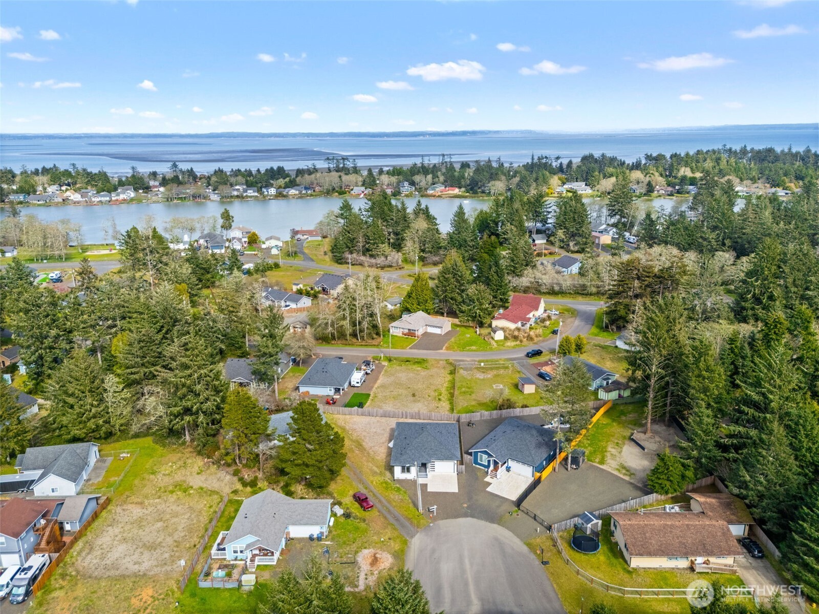 738 Gadwell Court SE, Ocean Shores, WA 98569