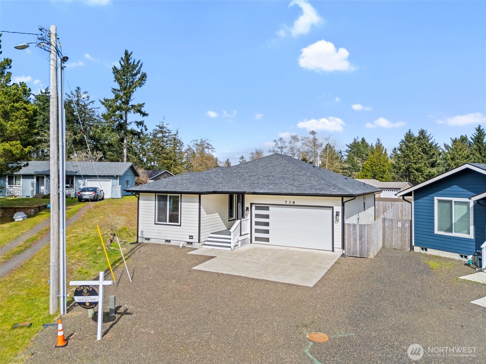 738 Gadwell Court SE, Ocean Shores, WA 98569