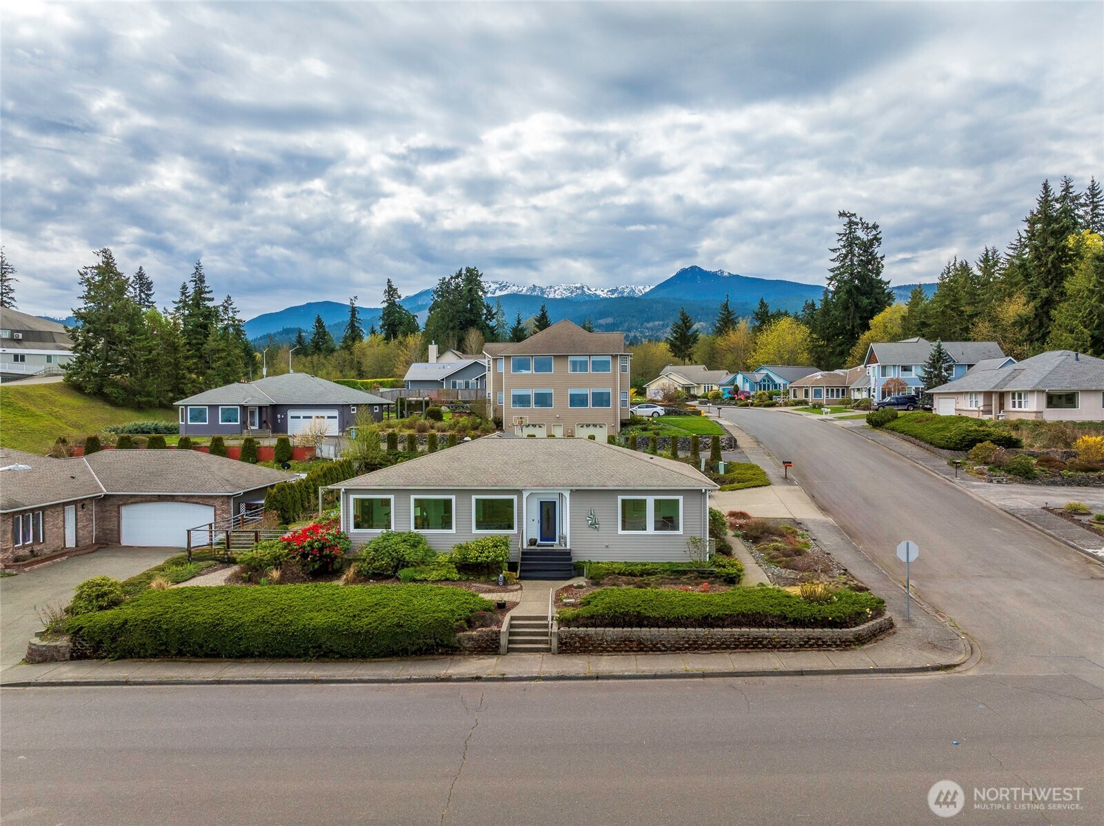 3109 S City Lights Place , Port Angeles, WA 98362