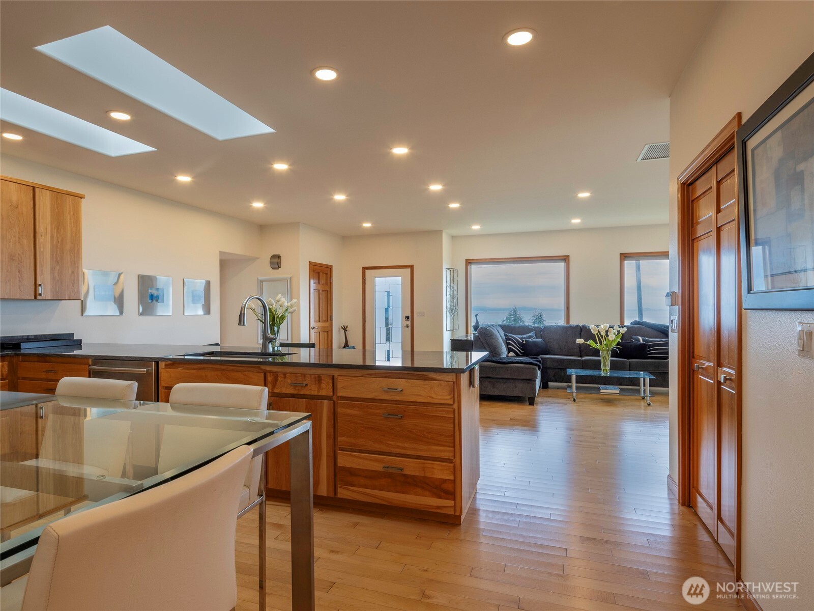 3109 S City Lights Place , Port Angeles, WA 98362