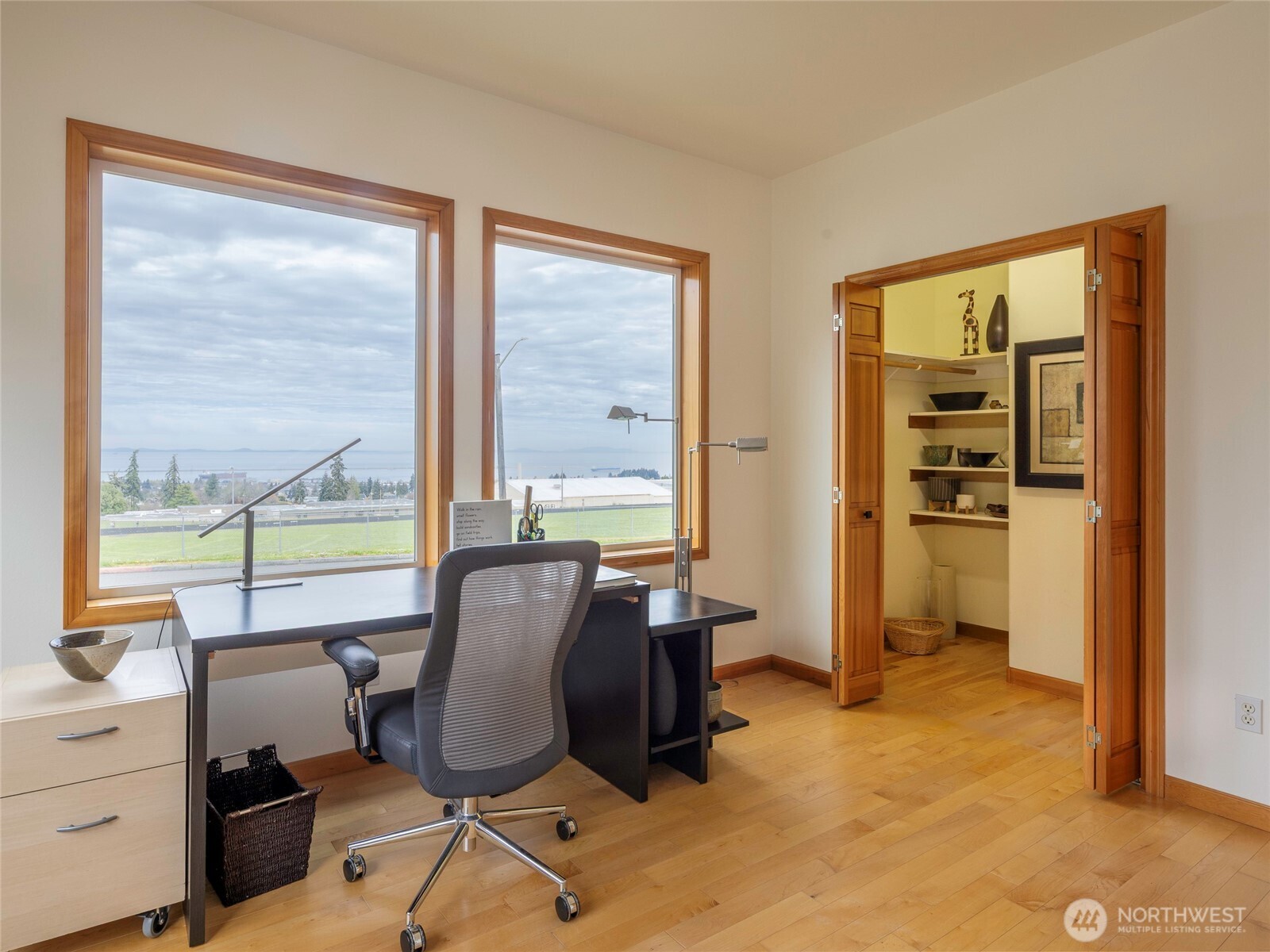 3109 S City Lights Place , Port Angeles, WA 98362