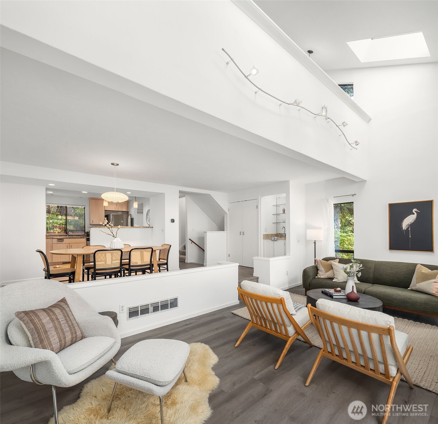 3506 108th Place NE #2, Bellevue, WA 98004