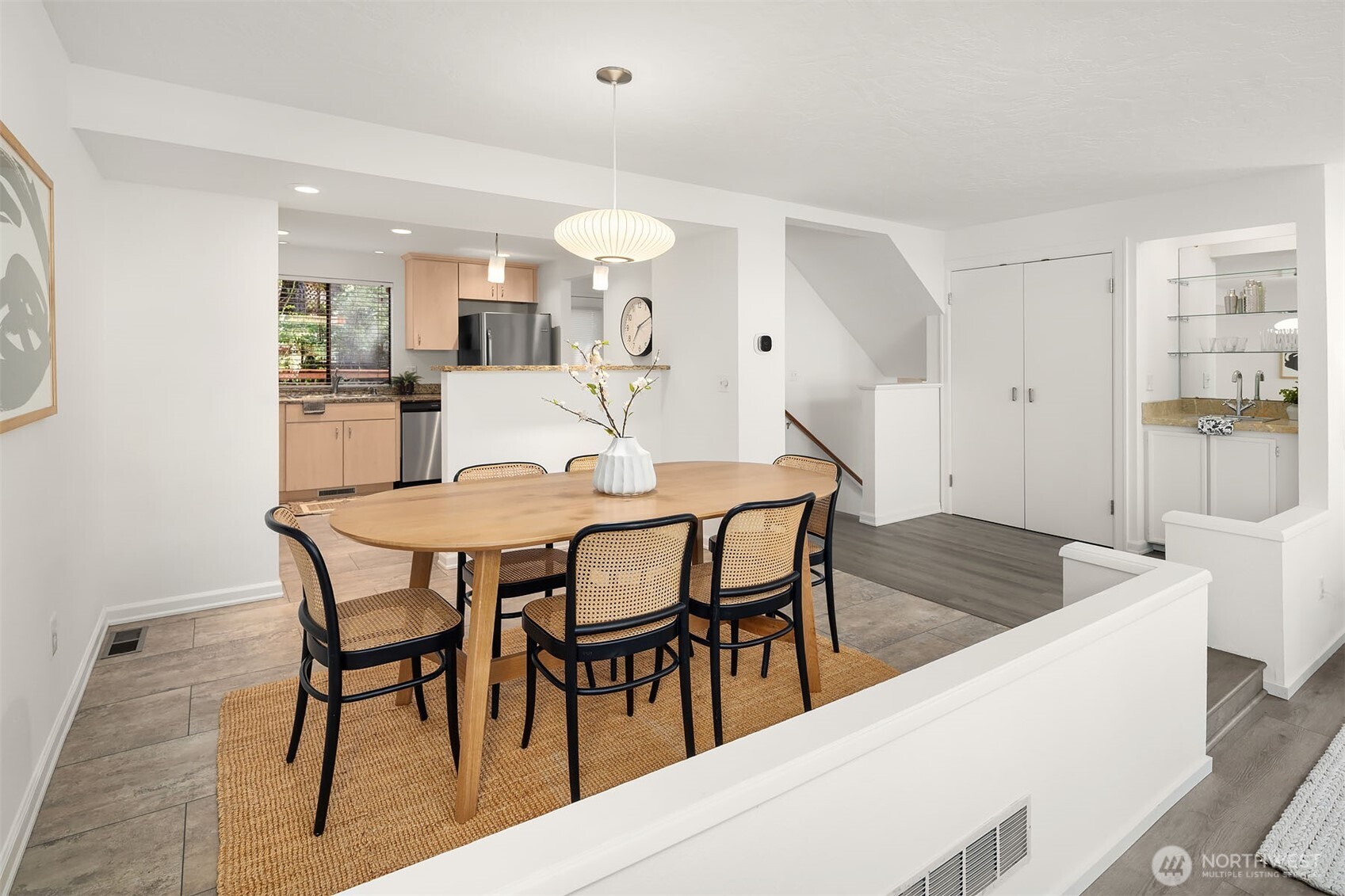 3506 108th Place NE #2, Bellevue, WA 98004