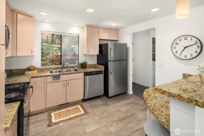 3506 108th Place NE #2, Bellevue, WA 98004 - Photo 10
