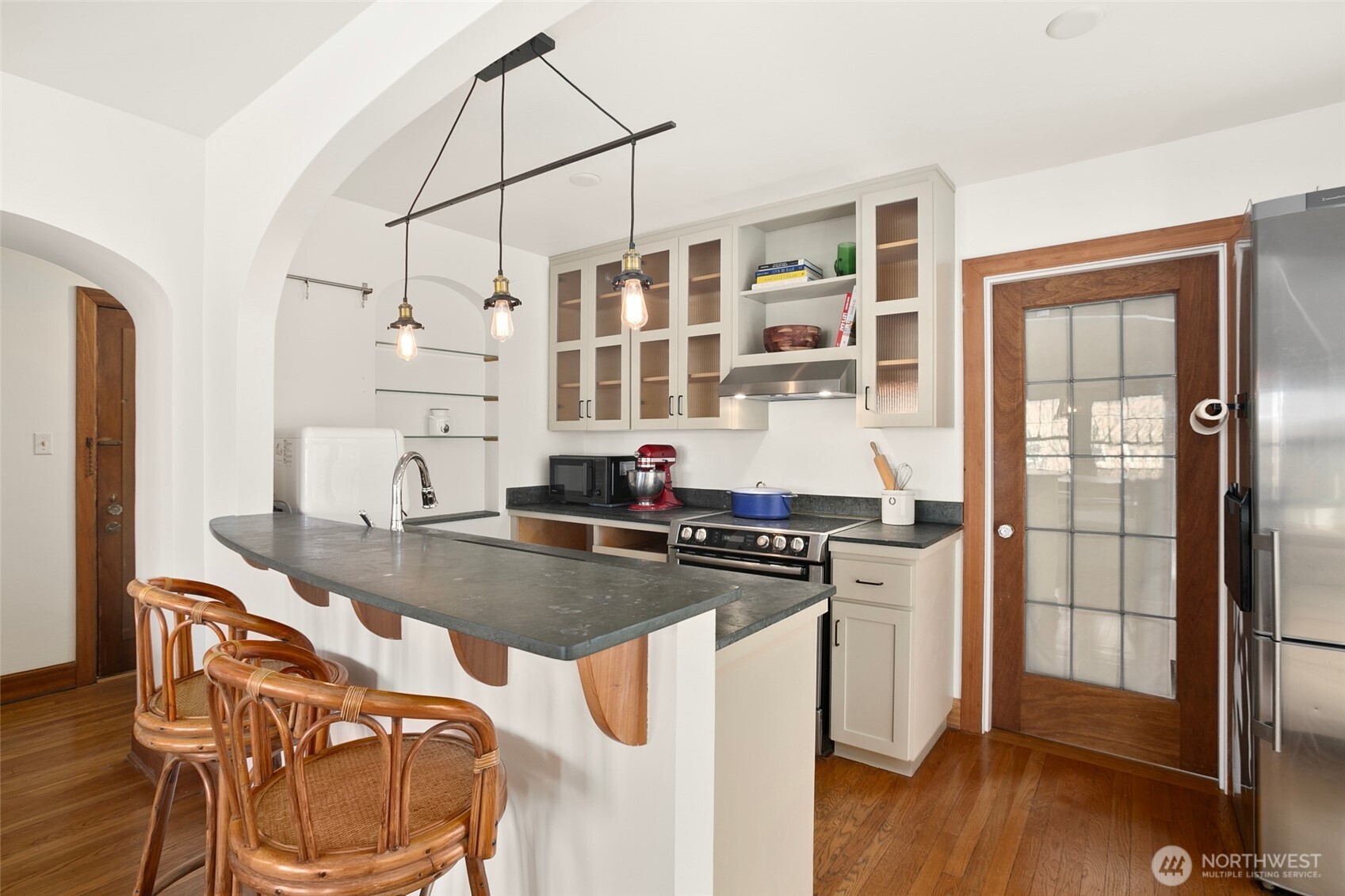 408 Bellevue Avenue E #302, Seattle, WA 98102