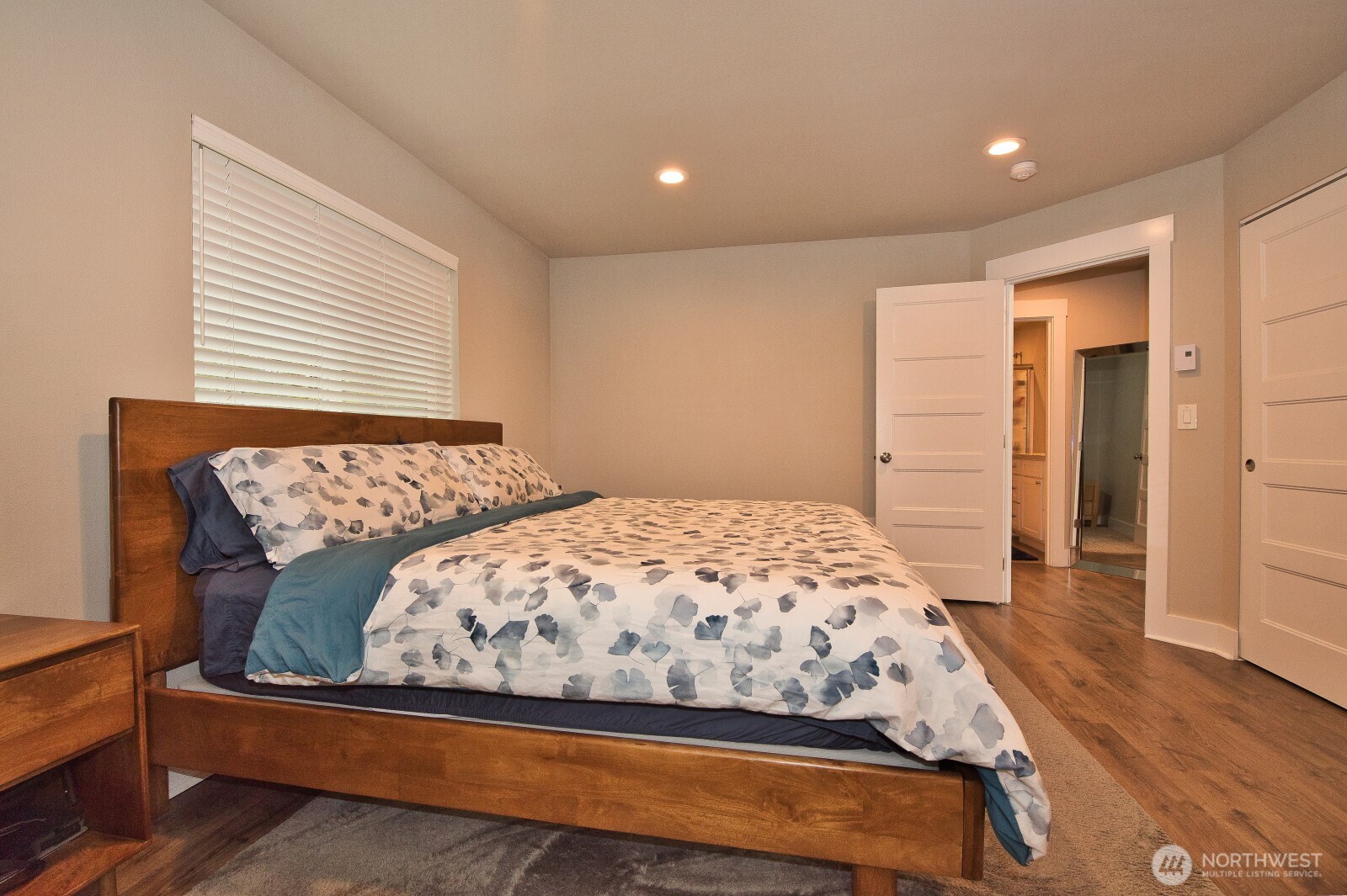 181 Sunrise Avenue SE, Ocean Shores, WA 98569-9509