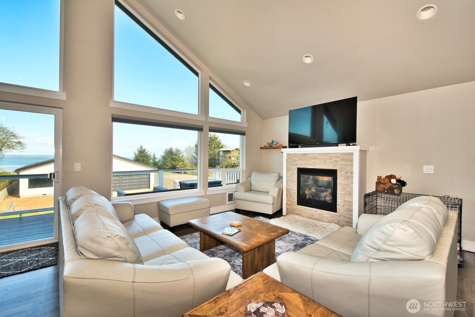 181 Sunrise Avenue SE, Ocean Shores, WA 98569-9509