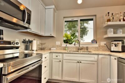 181 Sunrise Avenue SE, Ocean Shores, WA 98569-9509 - Photo 9