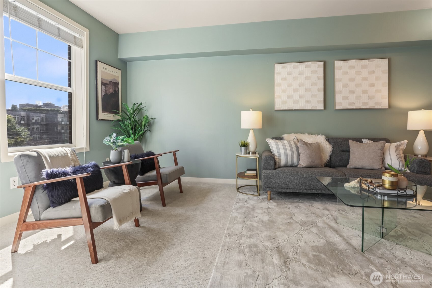 530 4th Avenue W #206, Seattle, WA 98119
