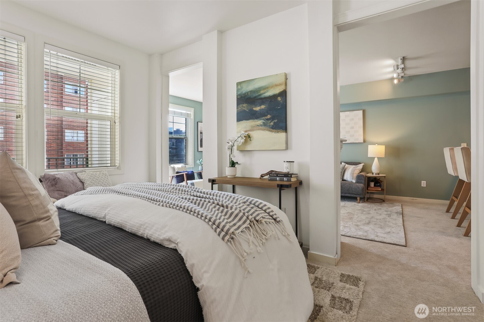 530 4th Avenue W #206, Seattle, WA 98119
