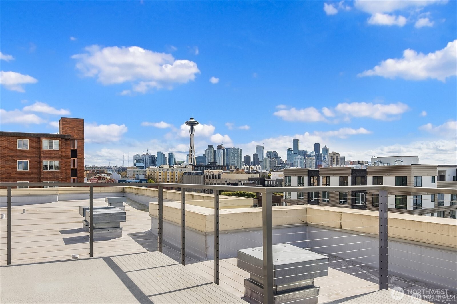 530 4th Avenue W #206, Seattle, WA 98119