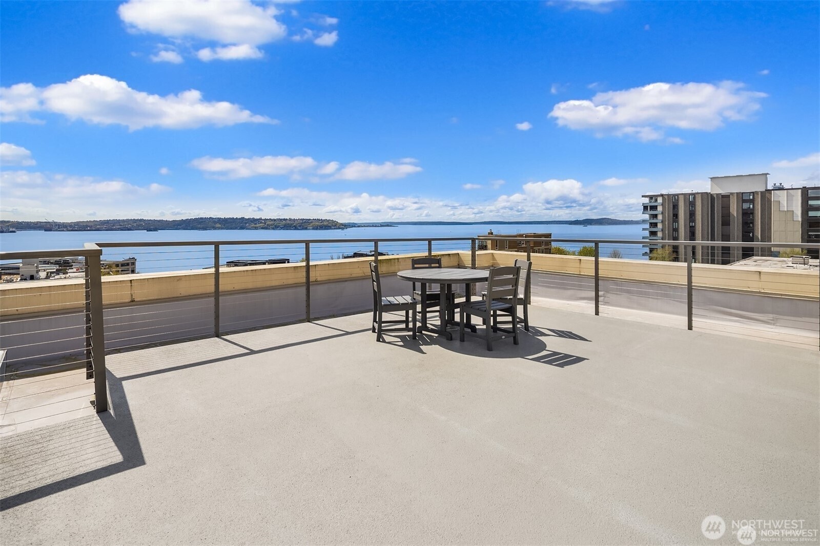 530 4th Avenue W #206, Seattle, WA 98119