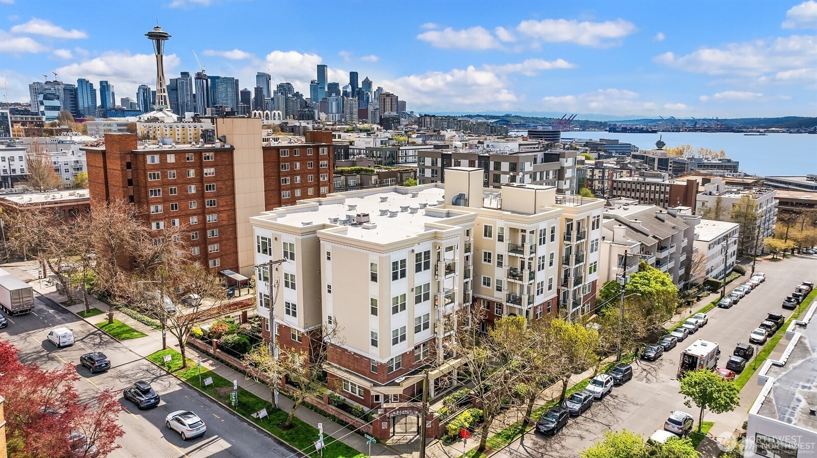 530 4th Avenue W #206, Seattle, WA 98119