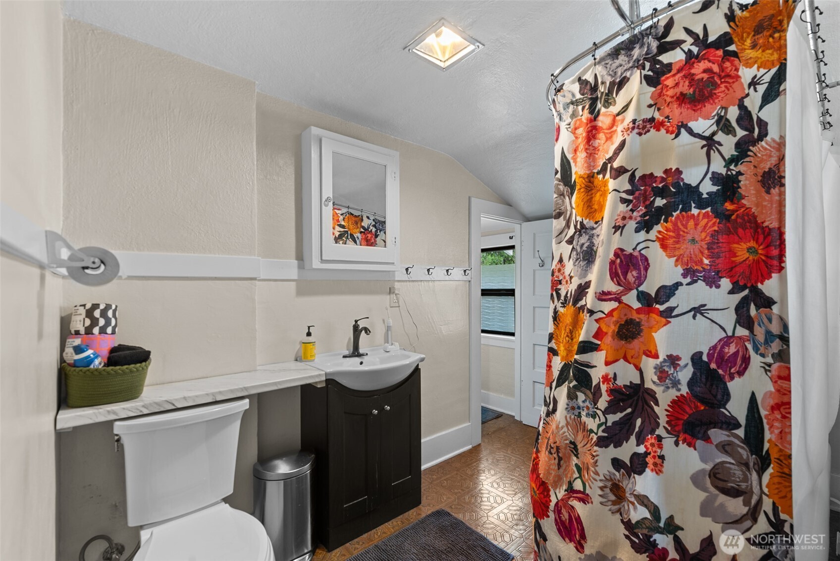 253 Benton Street , Leavenworth, WA 98826