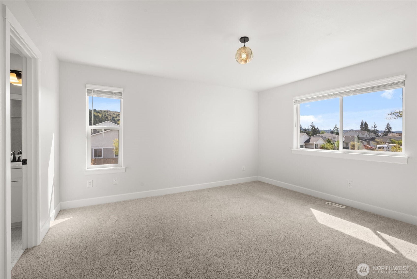 15696 Washington Street , Sumner, WA 98390