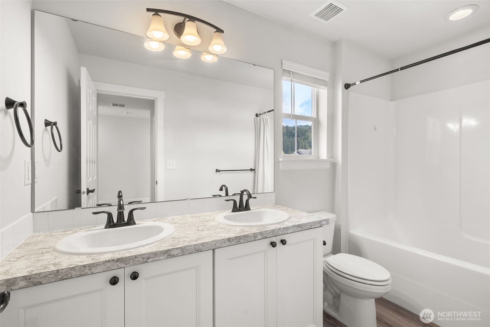 15696 Washington Street , Sumner, WA 98390