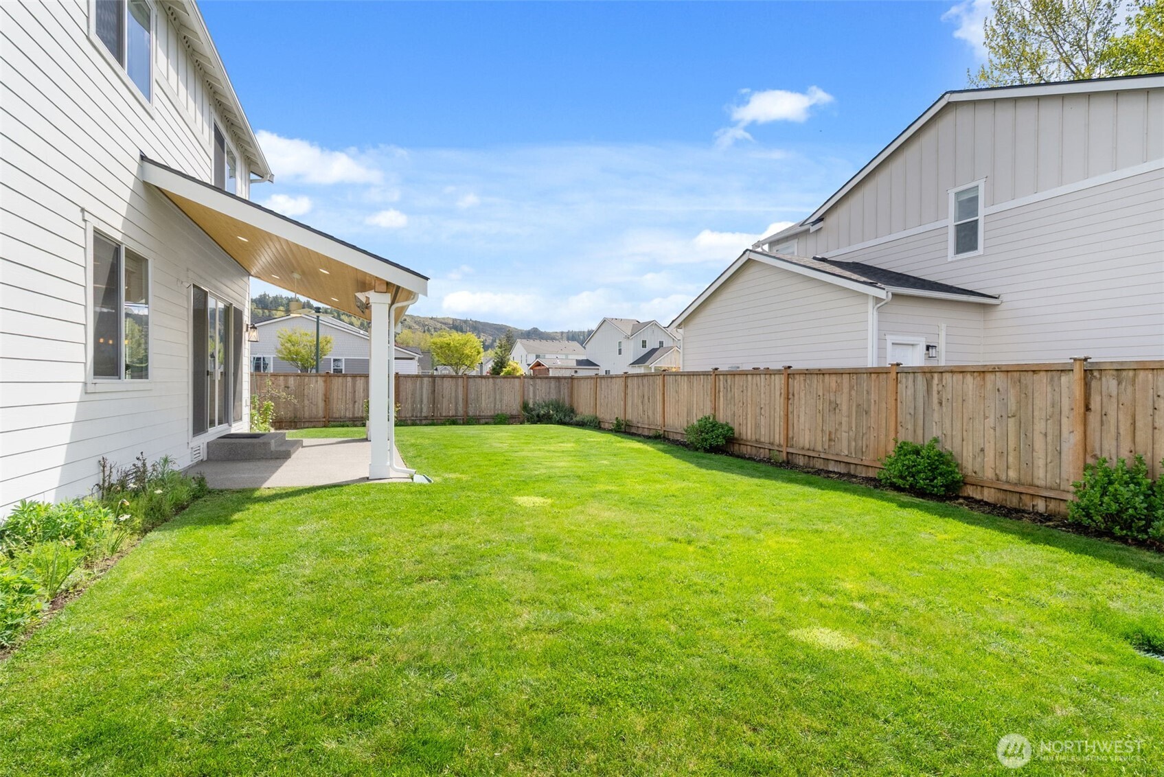 15696 Washington Street , Sumner, WA 98390