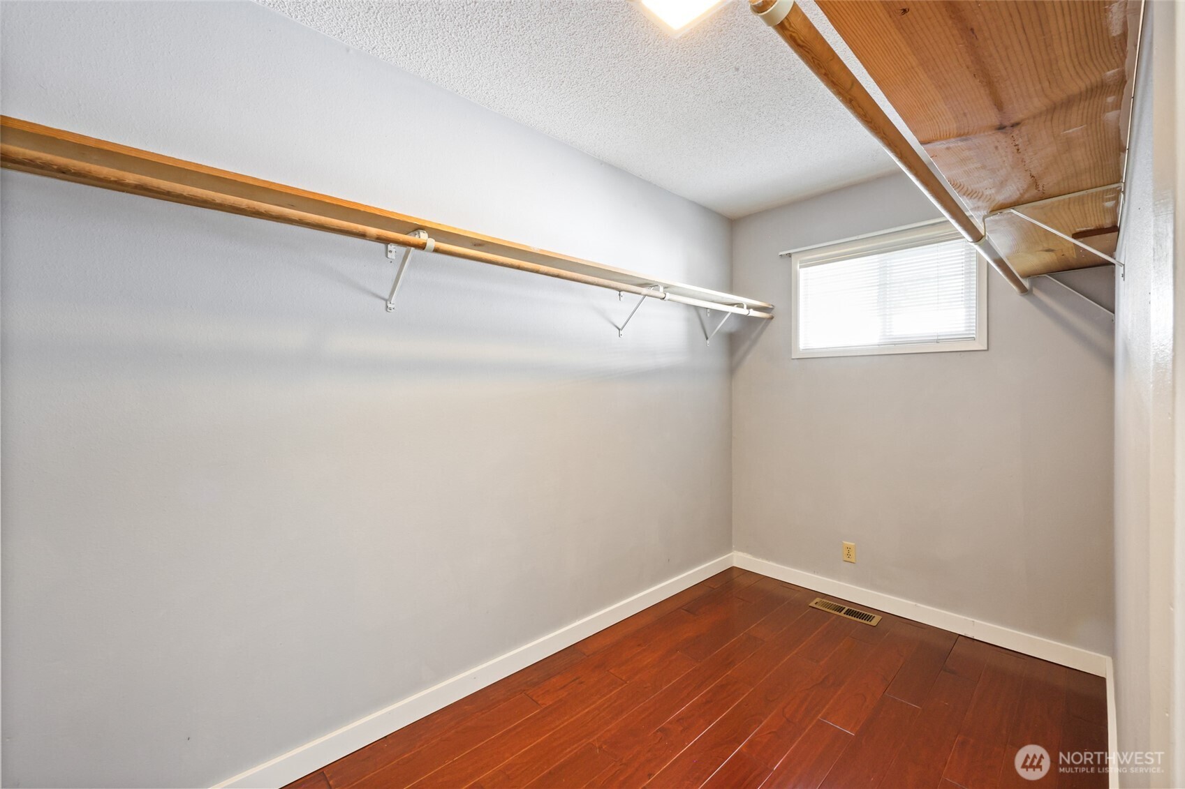 5113 Brassfield Drive SE, Olympia, WA 98501