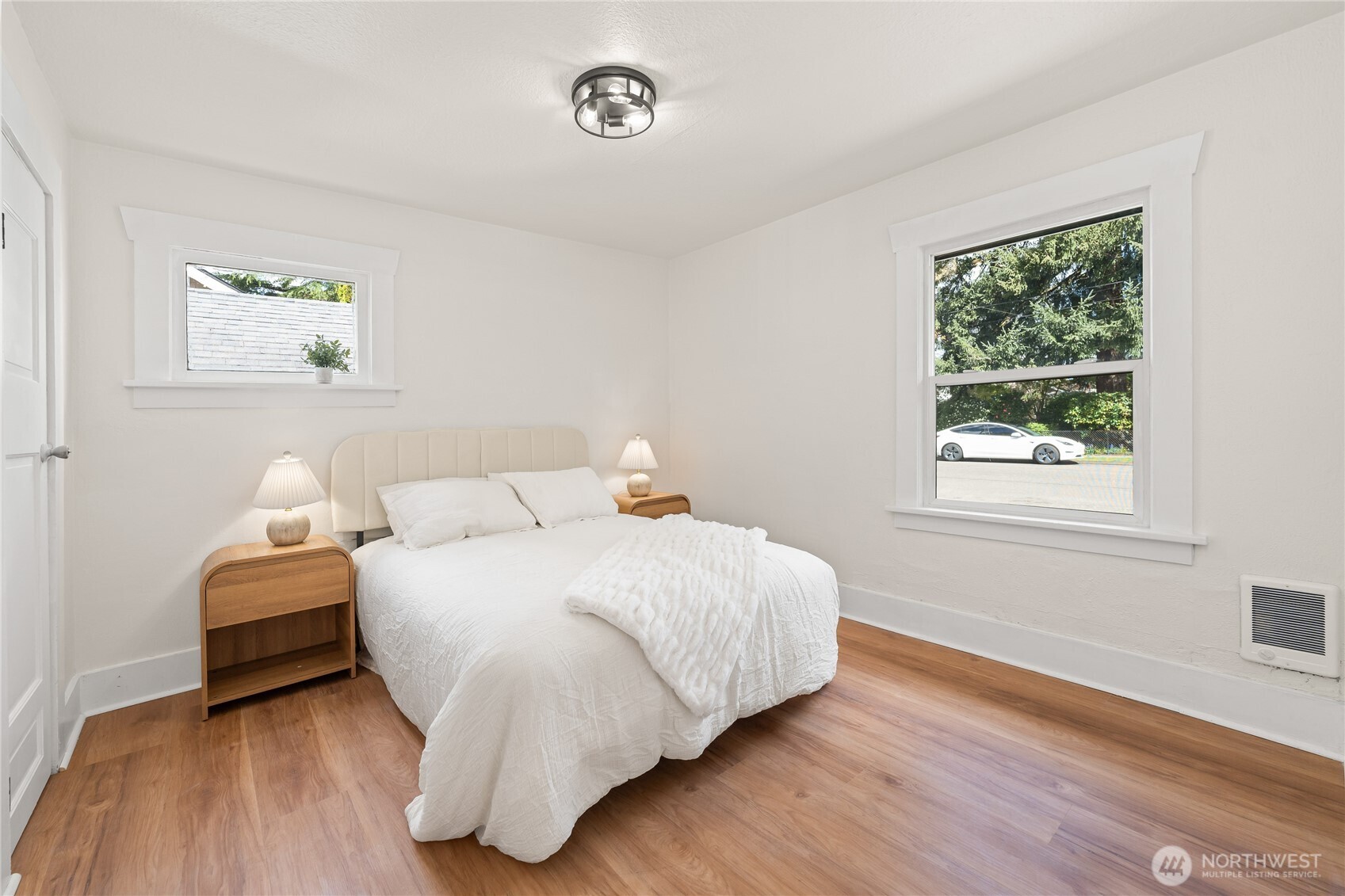 102 12th Street SW, Puyallup, WA 98371