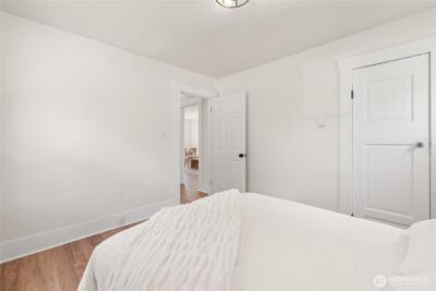 102 12th Street SW, Puyallup, WA 98371 - Photo 2